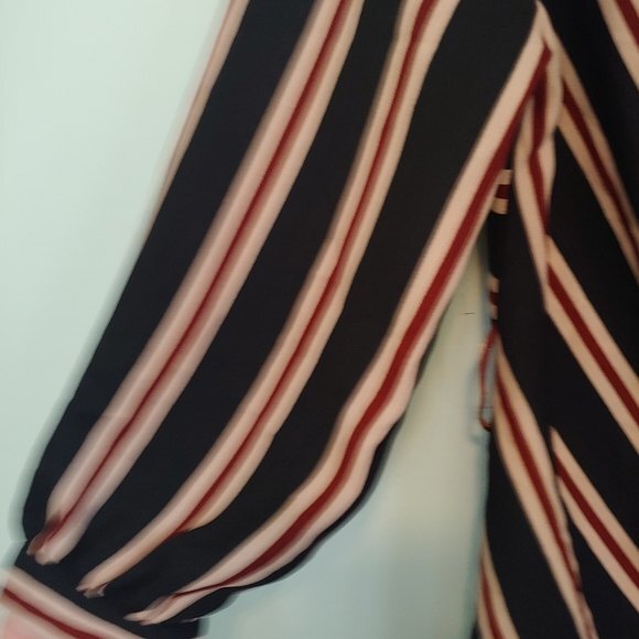 Zara Black & Cream Stripe Wrap Top Blogger's Favorite Neutral Size Medium - Picture 6 of 8